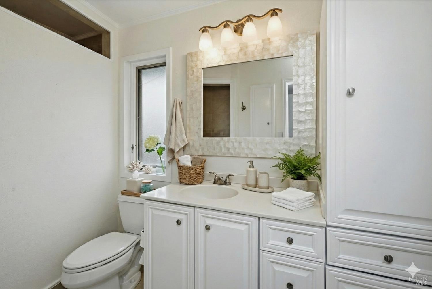 Detail Gallery Image 33 of 53 For 4078 Tokay Dr, Napa,  CA 94558 - 4 Beds | 2/1 Baths