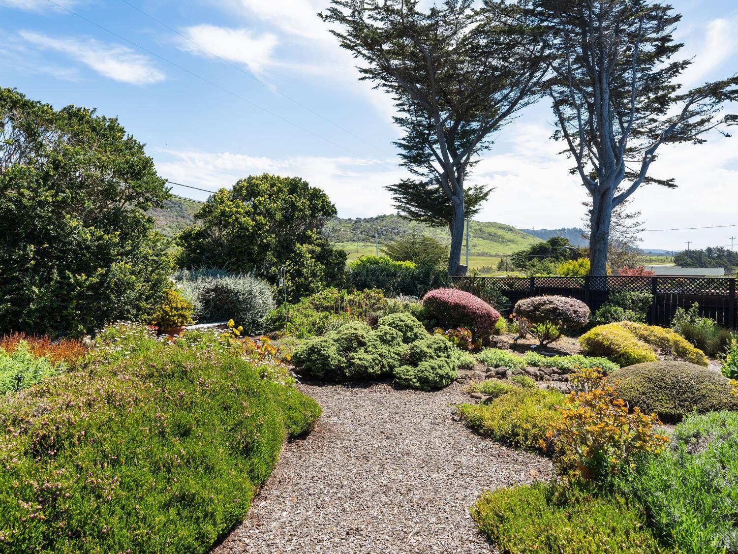 Detail Gallery Image 39 of 39 For 7400 S Highway 1 Unkn, Elk,  CA 95432 - 3 Beds | 3 Baths