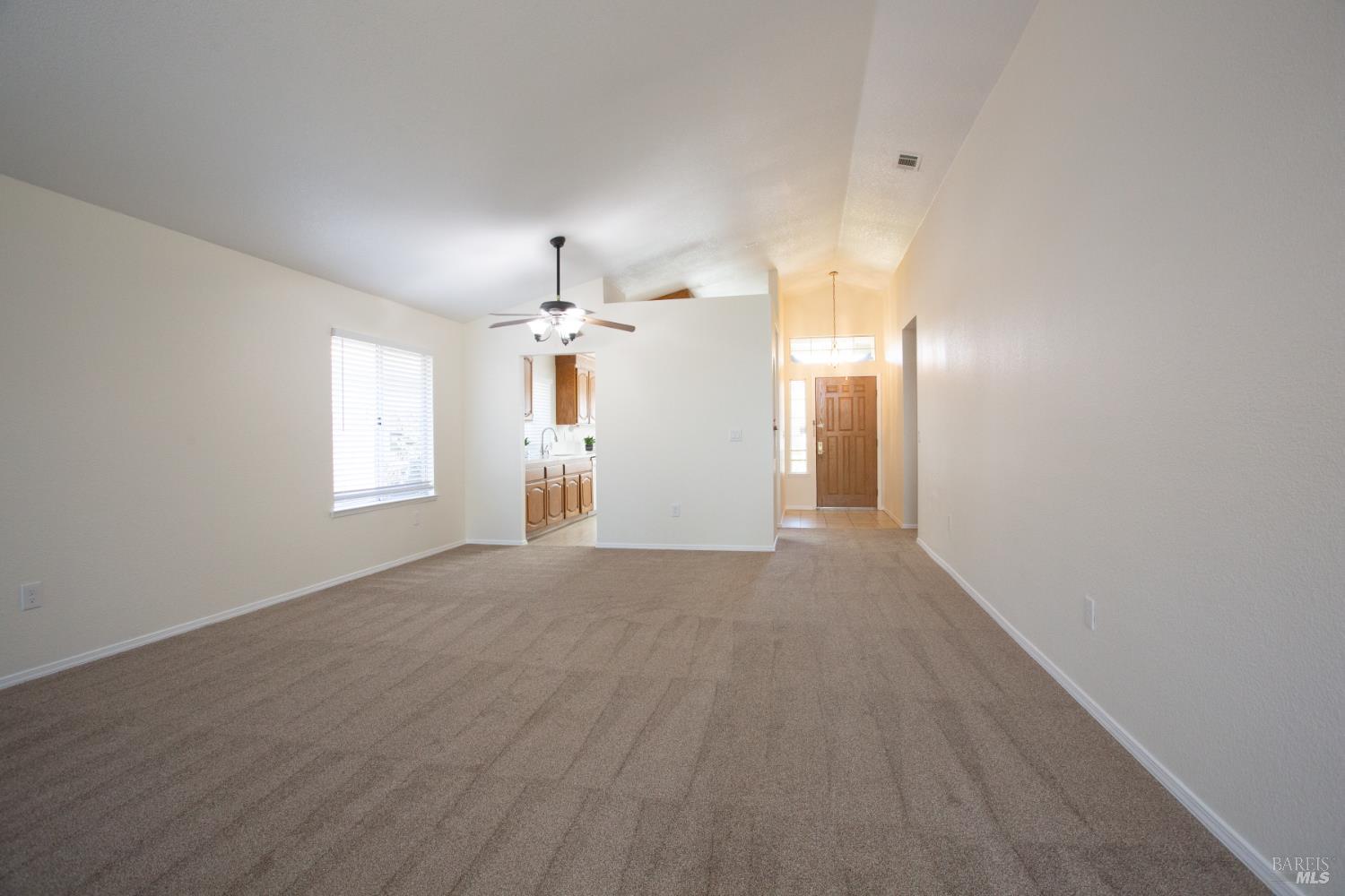 Detail Gallery Image 9 of 54 For 767 Raven Dr, Vacaville,  CA 95687 - 3 Beds | 2 Baths