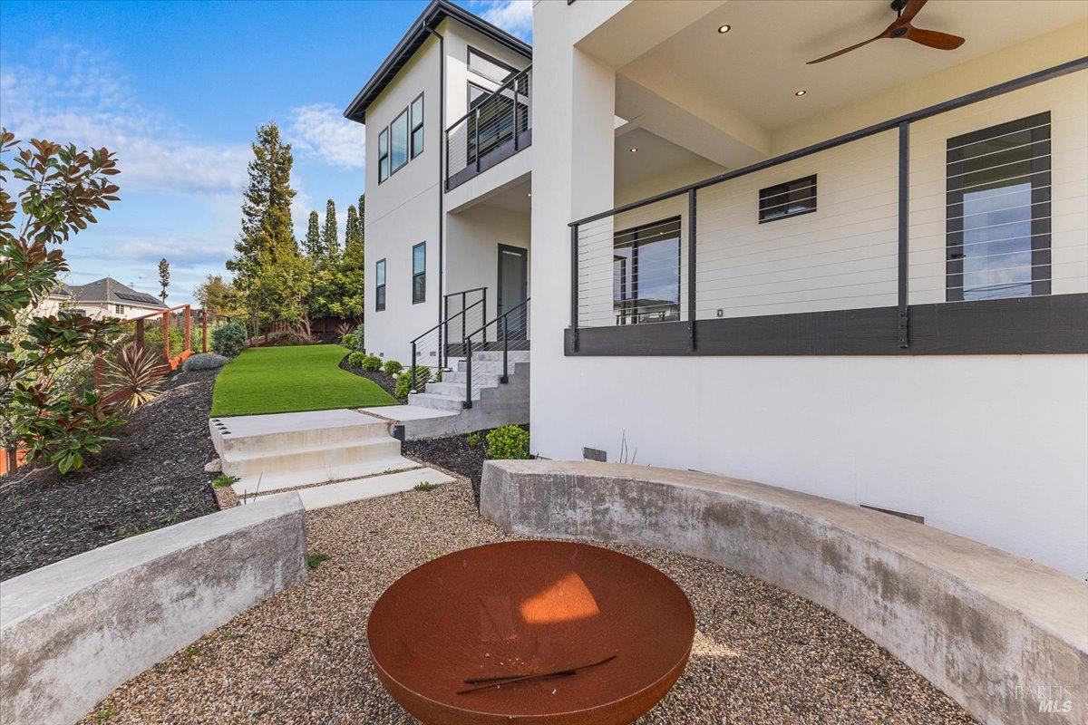 Detail Gallery Image 60 of 75 For 3623 Crescent Cir, Santa Rosa,  CA 95403 - 4 Beds | 5 Baths