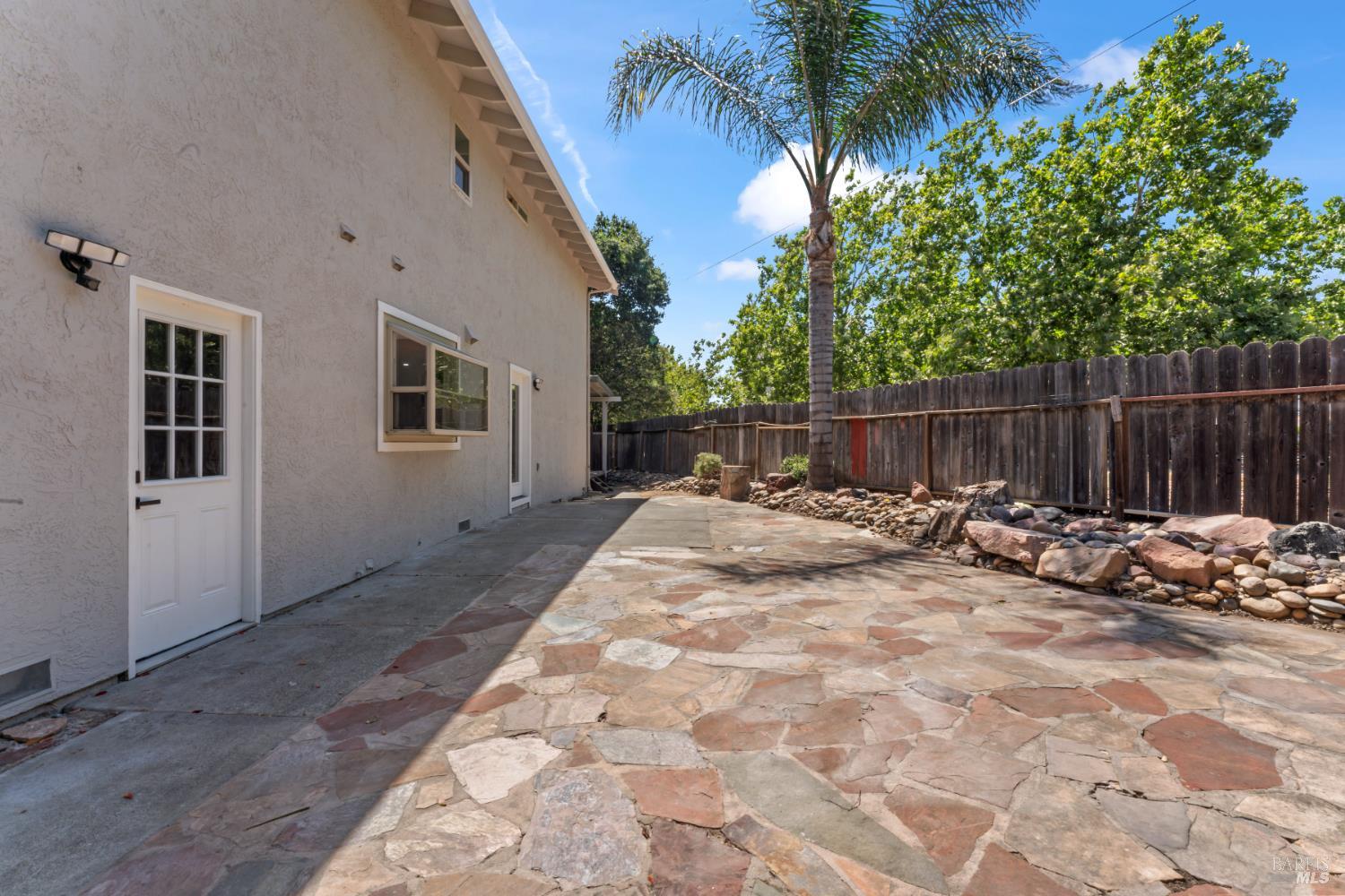 Detail Gallery Image 41 of 88 For 1661 Fairfield Ave, Fairfield,  CA 94533 - 3 Beds | 2/1 Baths