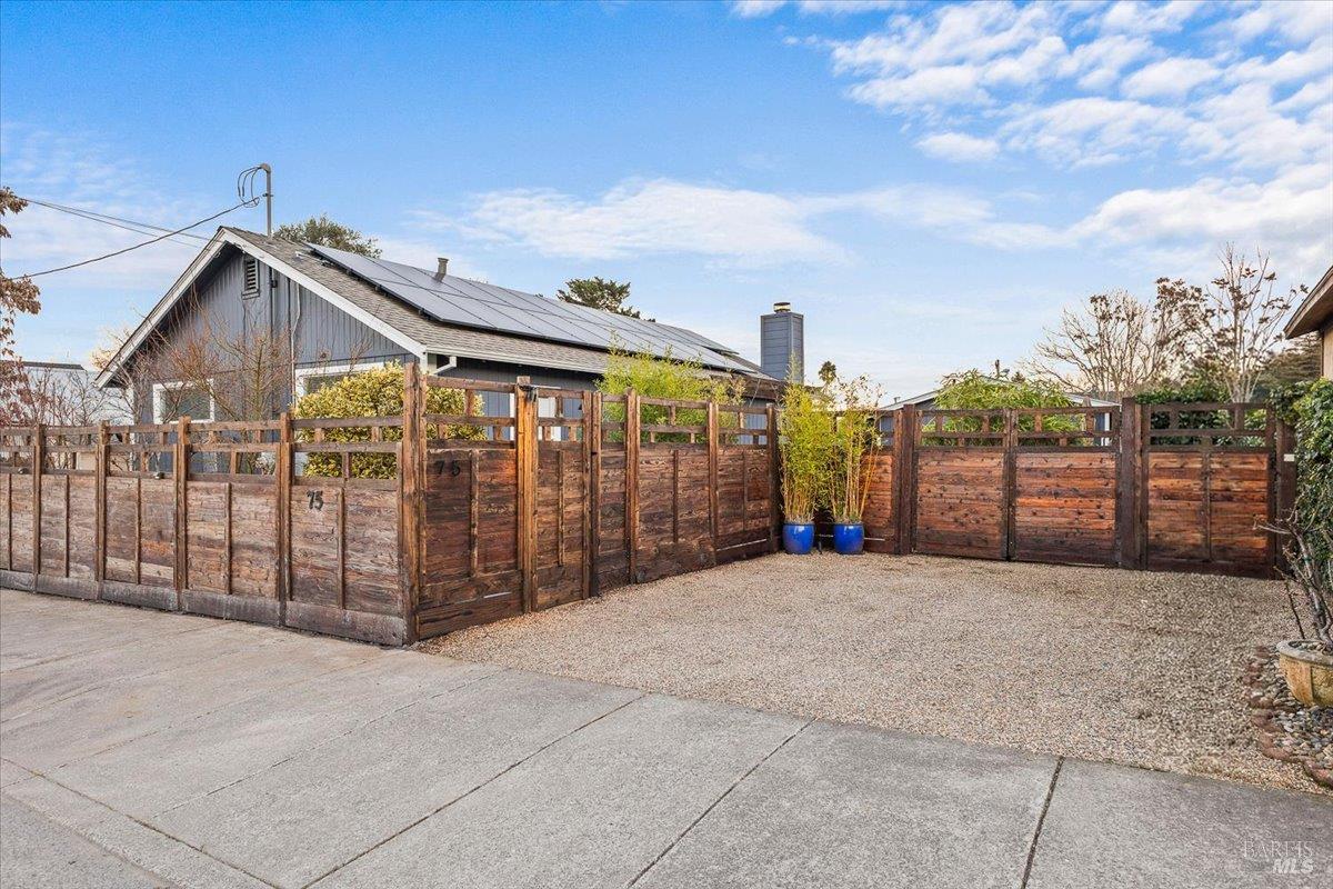 Detail Gallery Image 27 of 36 For 75 Ca-128 Hwy, Geyserville,  CA 95441 - 3 Beds | 2 Baths