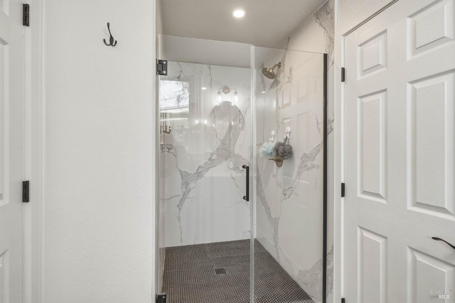 Detail Gallery Image 17 of 33 For 107 Sebastopol Ave, Santa Rosa,  CA 95407 - 4 Beds | 3/1 Baths