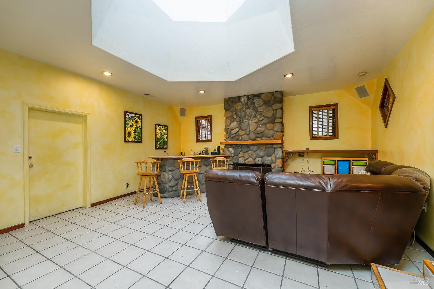 Detail Gallery Image 19 of 34 For 1096 W Standley St, Ukiah,  CA 95482 - 3 Beds | 3 Baths