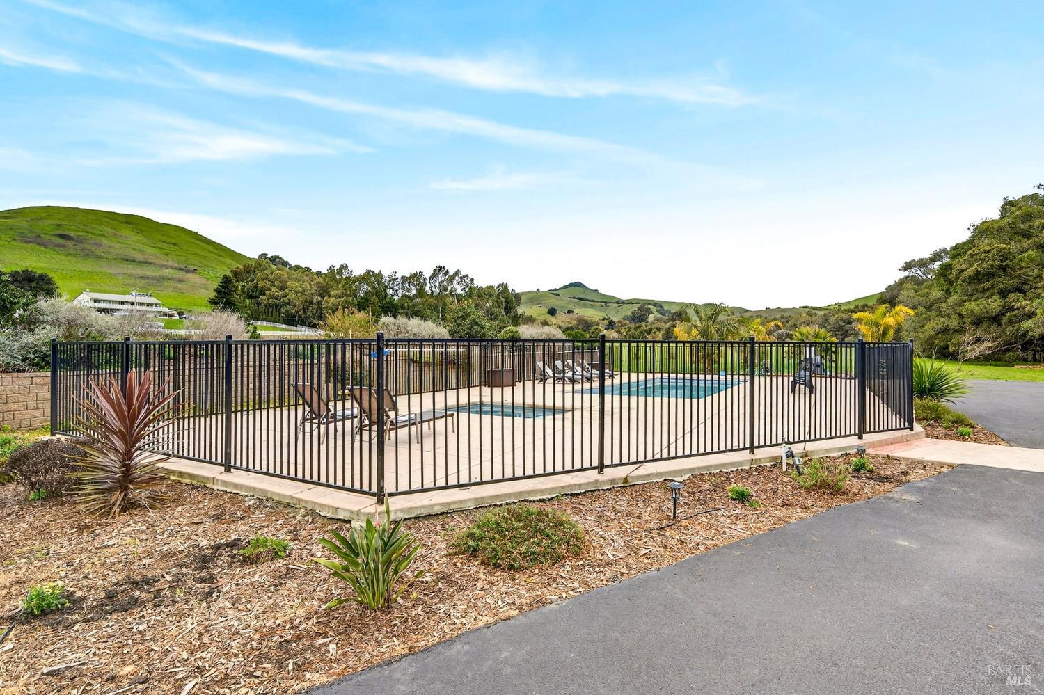 Detail Gallery Image 52 of 69 For 3534 Spurs Trl, American Canyon,  CA 94503 - 4 Beds | 2 Baths