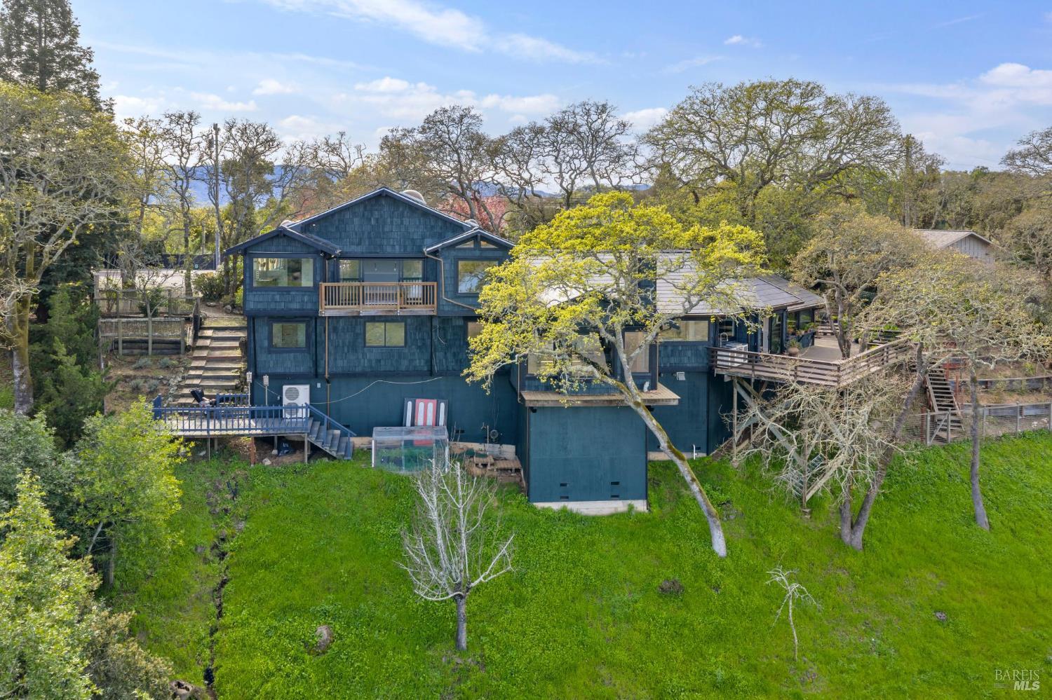 Detail Gallery Image 65 of 66 For 160 Crest Rd, Novato,  CA 94945 - 3 Beds | 3/2 Baths