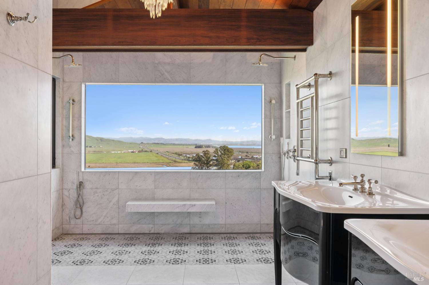 Detail Gallery Image 40 of 66 For 160 Crest Rd, Novato,  CA 94945 - 3 Beds | 3/2 Baths