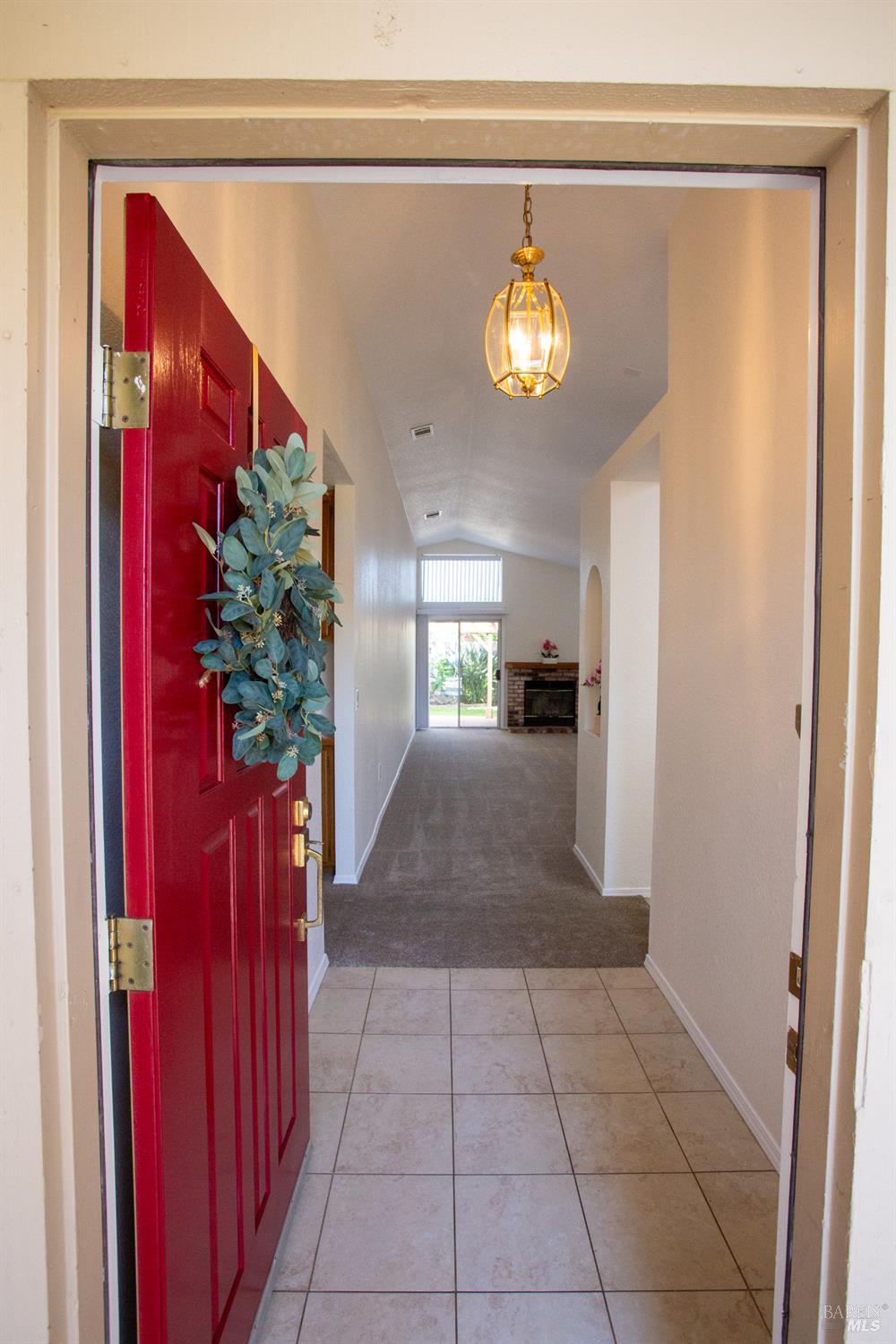 Detail Gallery Image 3 of 54 For 767 Raven Dr, Vacaville,  CA 95687 - 3 Beds | 2 Baths
