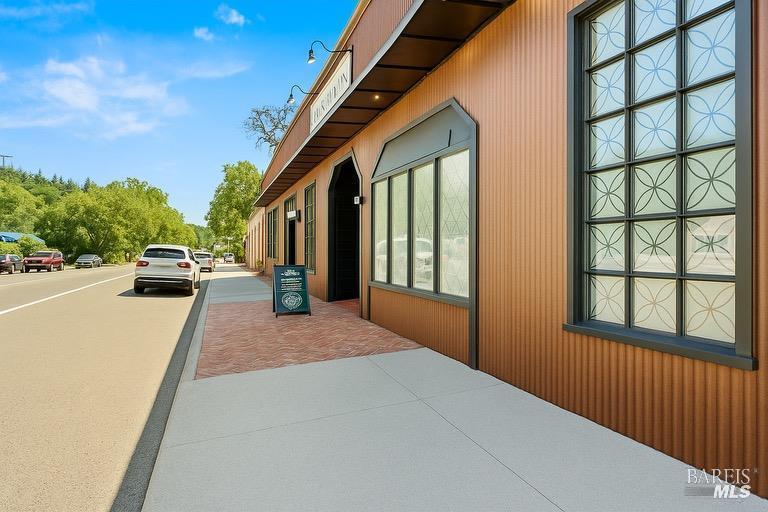 Detail Gallery Image 6 of 7 For 13325 S Highway 101 Unkn, Hopland,  CA 95449 - – Beds | – Baths