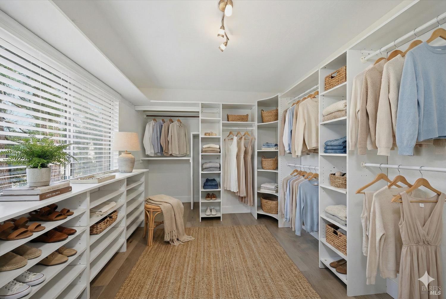 Detail Gallery Image 30 of 53 For 4078 Tokay Dr, Napa,  CA 94558 - 4 Beds | 2/1 Baths