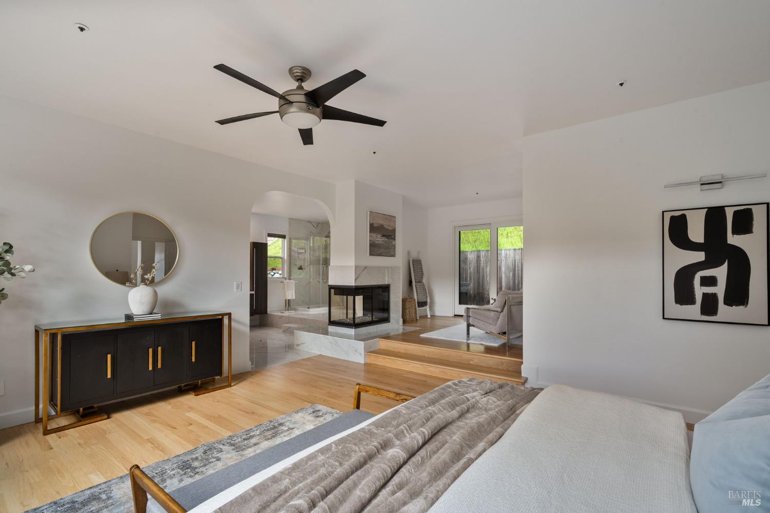 Detail Gallery Image 22 of 48 For 174 Main Dr, San Rafael,  CA 94901 - 5 Beds | 2/2 Baths