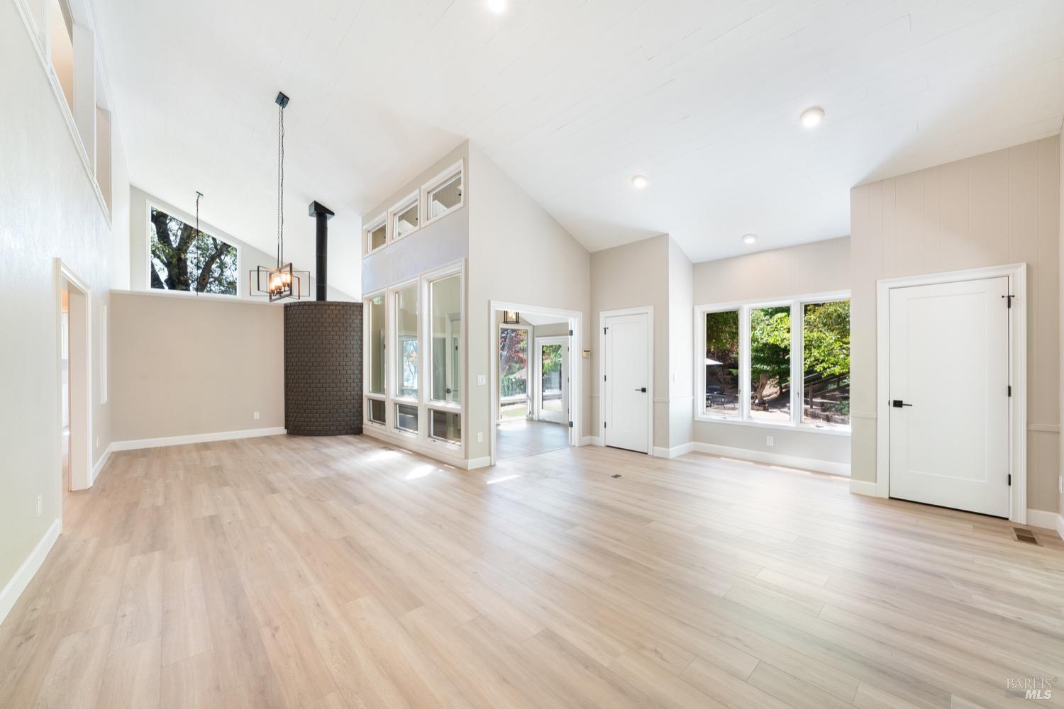 Detail Gallery Image 21 of 74 For 1275 Summit Lake Dr, Angwin,  CA 94508 - 4 Beds | 3/1 Baths