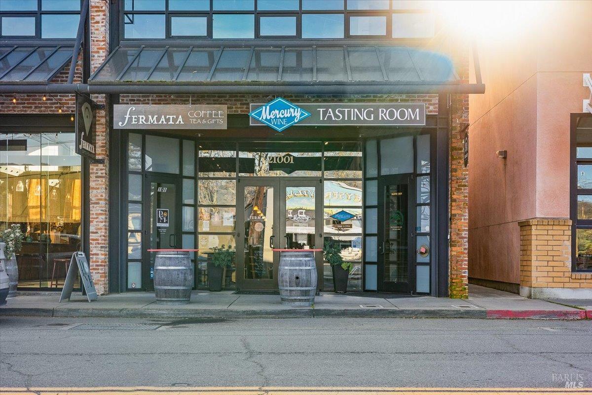 Detail Gallery Image 33 of 36 For 75 Ca-128 Hwy, Geyserville,  CA 95441 - 3 Beds | 2 Baths