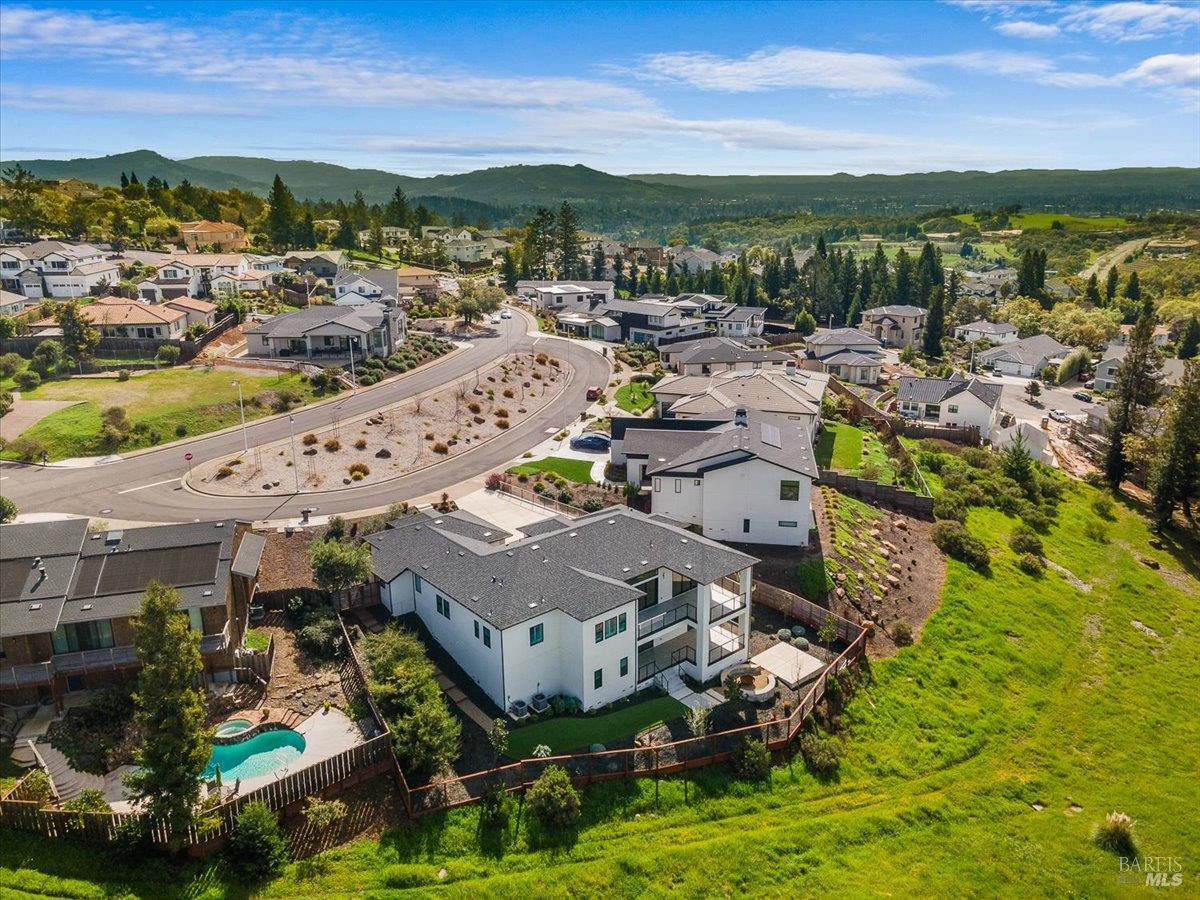 Detail Gallery Image 70 of 75 For 3623 Crescent Cir, Santa Rosa,  CA 95403 - 4 Beds | 5 Baths