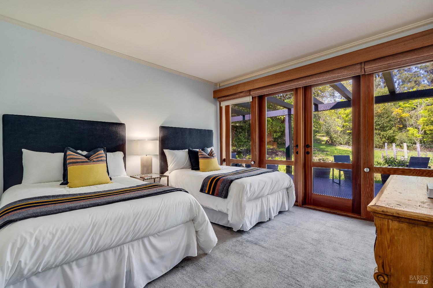 Detail Gallery Image 31 of 68 For 1626 Whitehall Ln, Saint Helena,  CA 94574 - 5 Beds | 7/1 Baths