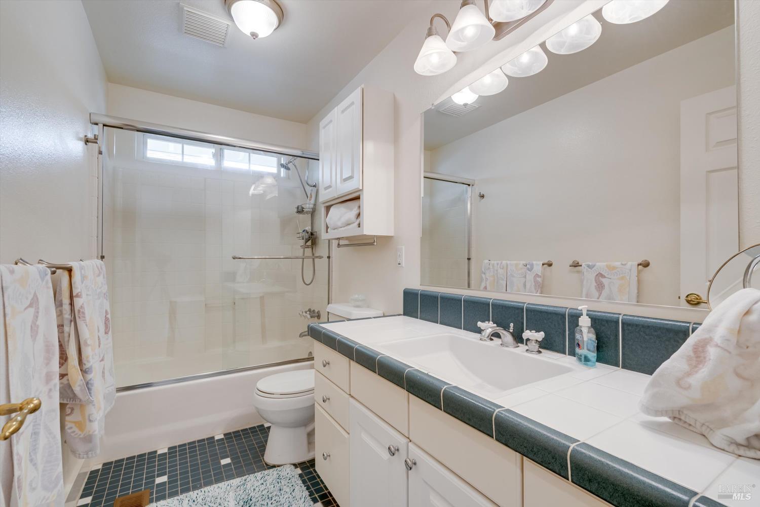 Detail Gallery Image 23 of 30 For 1911 Emerald Dr, Calistoga,  CA 94515 - 3 Beds | 2 Baths