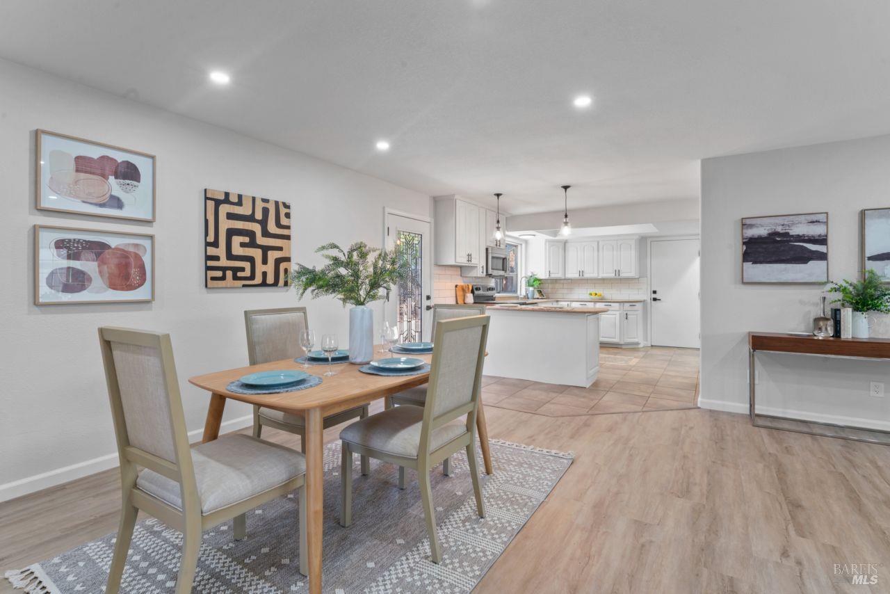 Detail Gallery Image 15 of 88 For 1661 Fairfield Ave, Fairfield,  CA 94533 - 3 Beds | 2/1 Baths