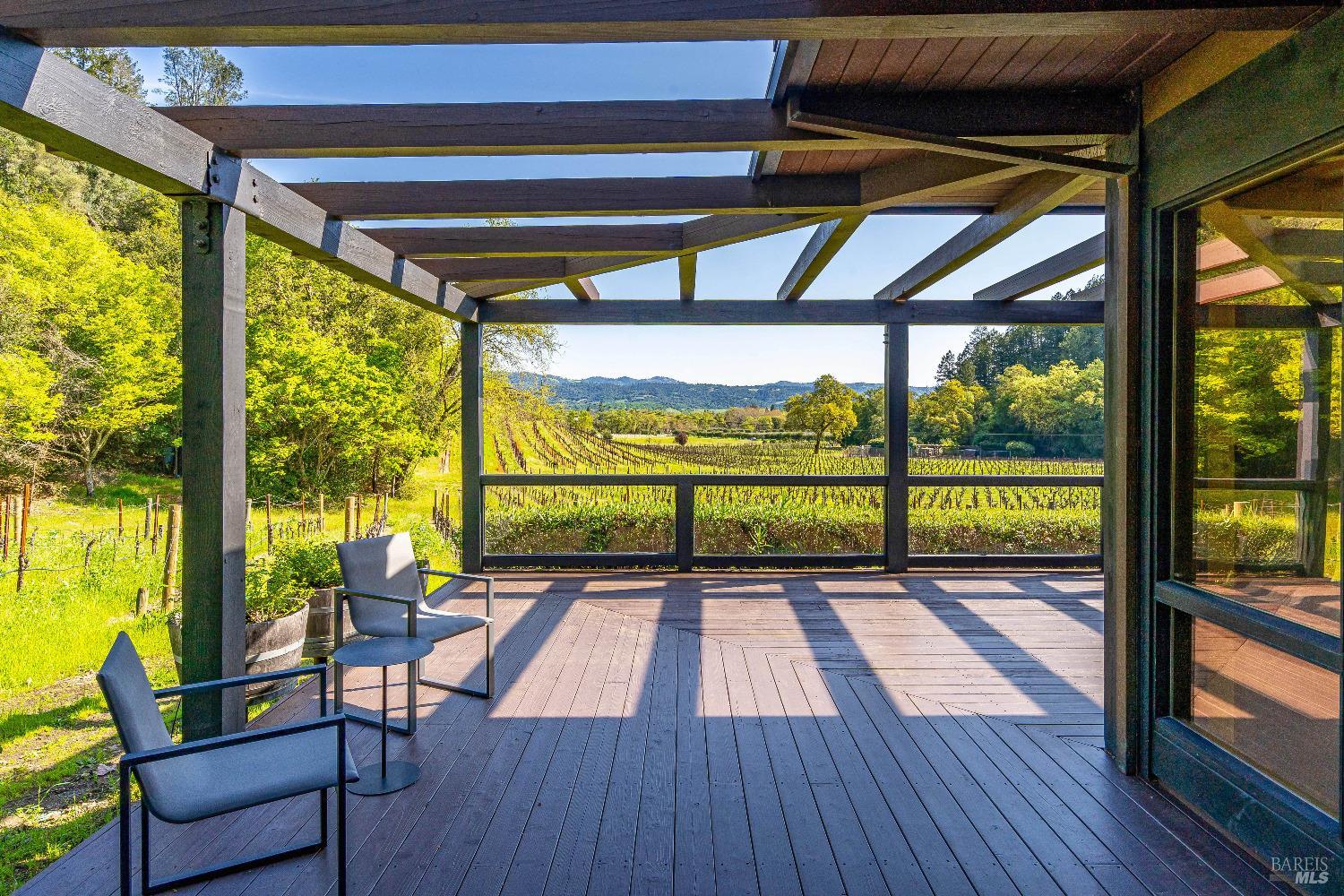 Detail Gallery Image 56 of 68 For 1626 Whitehall Ln, Saint Helena,  CA 94574 - 5 Beds | 7/1 Baths