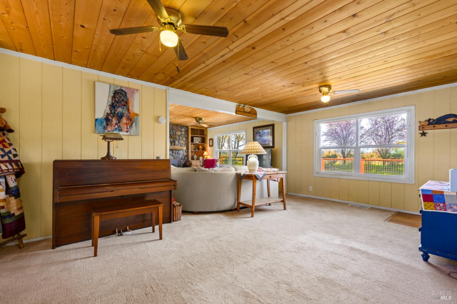 Detail Gallery Image 10 of 40 For 5454 Hall Rd, Santa Rosa,  CA 95401 - 3 Beds | 1/1 Baths