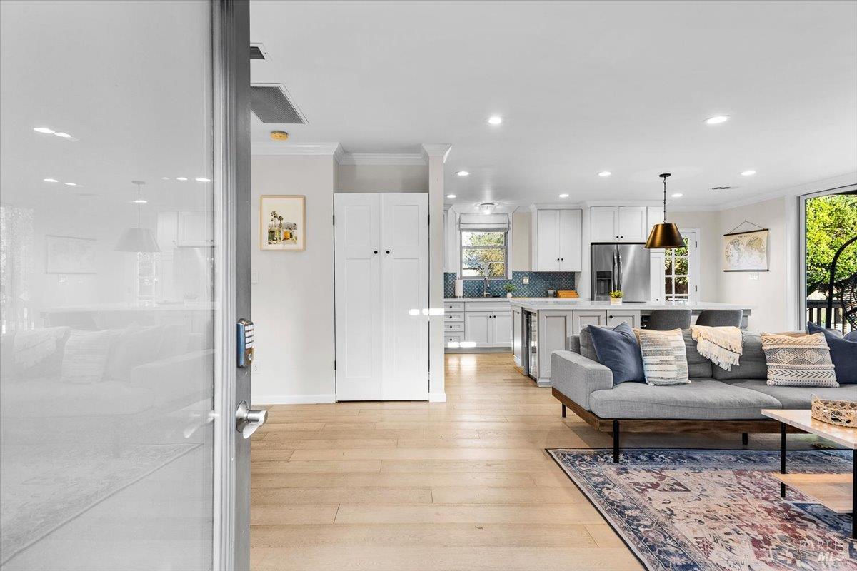 Detail Gallery Image 2 of 36 For 75 Ca-128 Hwy, Geyserville,  CA 95441 - 3 Beds | 2 Baths