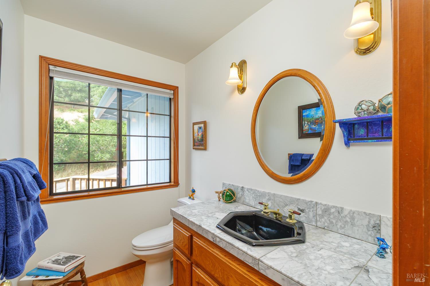 Detail Gallery Image 15 of 20 For 175 Grandview Ave, Novato,  CA 94945 - 3 Beds | 2/1 Baths