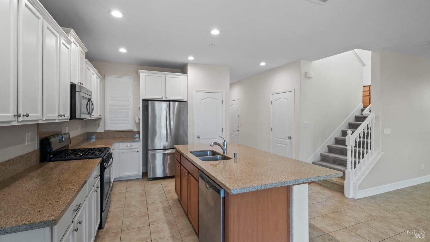 Detail Gallery Image 6 of 66 For 478 Sawyer Dr, Vacaville,  CA 95687 - 4 Beds | 3 Baths