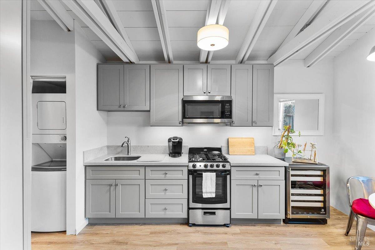 Detail Gallery Image 21 of 36 For 75 Ca-128 Hwy, Geyserville,  CA 95441 - 3 Beds | 2 Baths