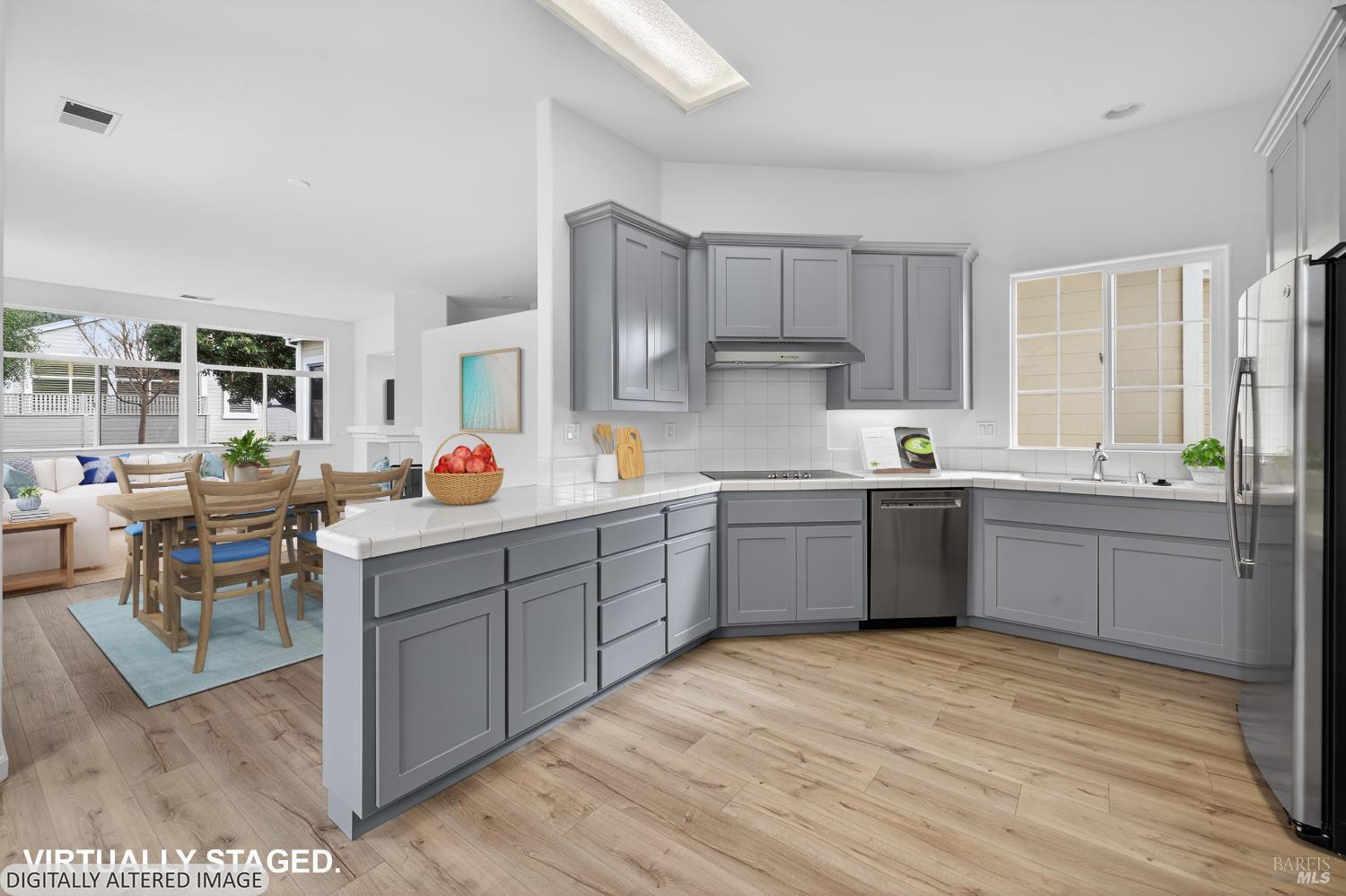 Detail Gallery Image 4 of 65 For 6539 Pine Valley Dr, Santa Rosa,  CA 95409 - 3 Beds | 2 Baths