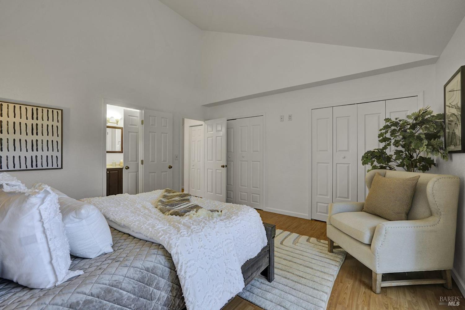 Detail Gallery Image 20 of 33 For 735 Racquet Club Cir, Rohnert Park,  CA 94928 - 2 Beds | 1/1 Baths