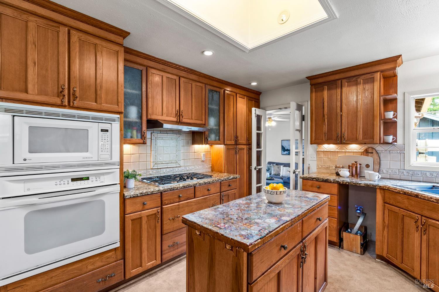 Detail Gallery Image 13 of 36 For 355 Sky Oaks Dr, Angwin,  CA 94508 - 5 Beds | 3 Baths