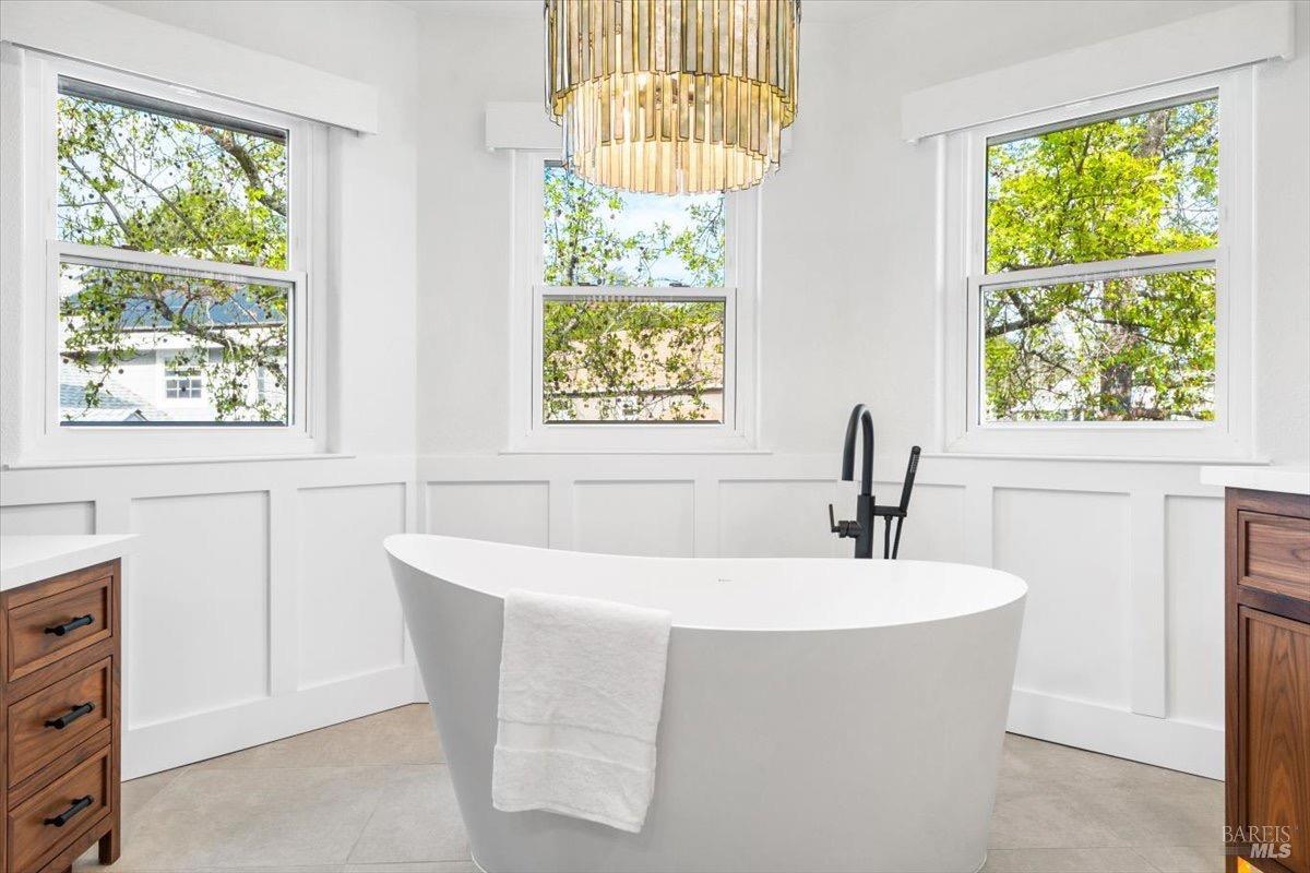 Detail Gallery Image 55 of 96 For 433 Tee Ct, Healdsburg,  CA 95448 - 4 Beds | 3/1 Baths