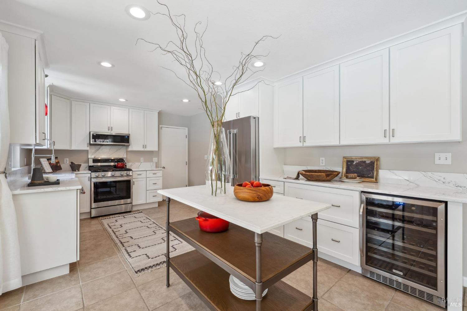 Detail Gallery Image 12 of 43 For 4880 Warm Springs Rd, Glen Ellen,  CA 95442 - 5 Beds | 3/1 Baths