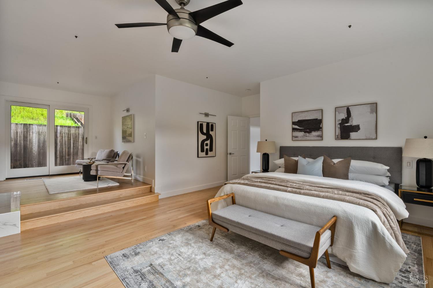 Detail Gallery Image 19 of 48 For 174 Main Dr, San Rafael,  CA 94901 - 5 Beds | 2/2 Baths