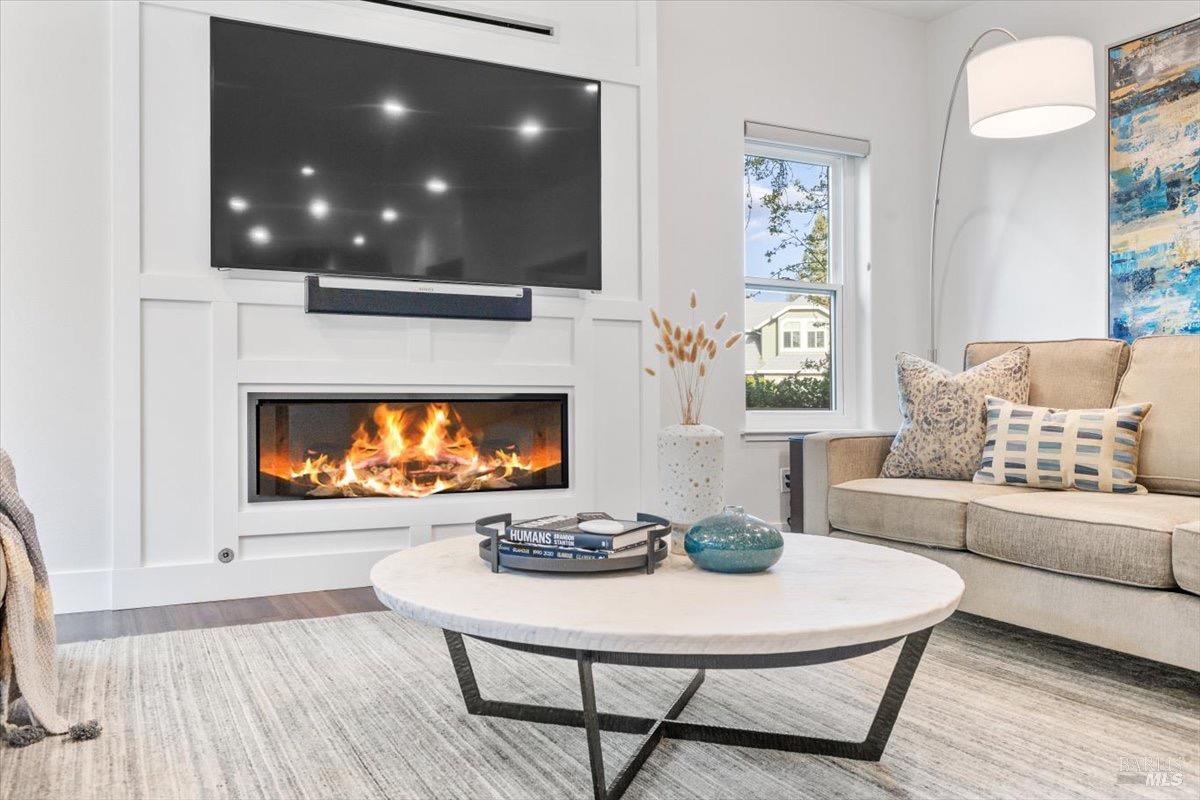 Detail Gallery Image 22 of 96 For 433 Tee Ct, Healdsburg,  CA 95448 - 4 Beds | 3/1 Baths