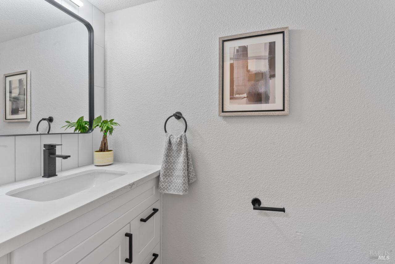 Detail Gallery Image 24 of 88 For 1661 Fairfield Ave, Fairfield,  CA 94533 - 3 Beds | 2/1 Baths