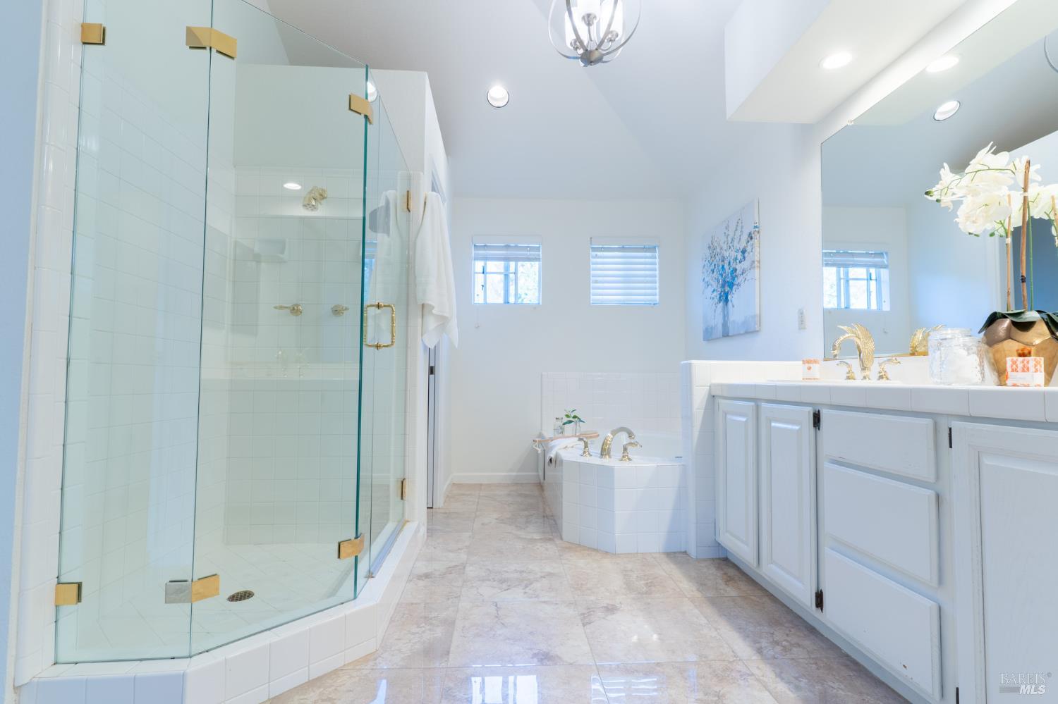 Detail Gallery Image 16 of 37 For 1125 Westview Dr, Napa,  CA 94558 - 5 Beds | 3 Baths