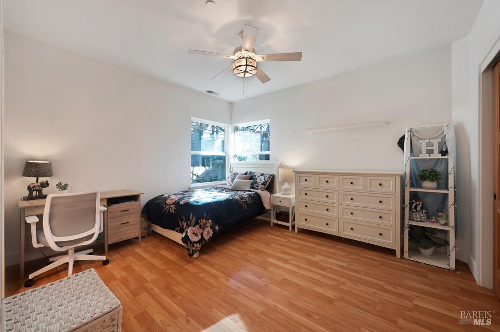 Detail Gallery Image 16 of 39 For 801 Samantha Ct, Healdsburg,  CA 95448 - 5 Beds | 4 Baths