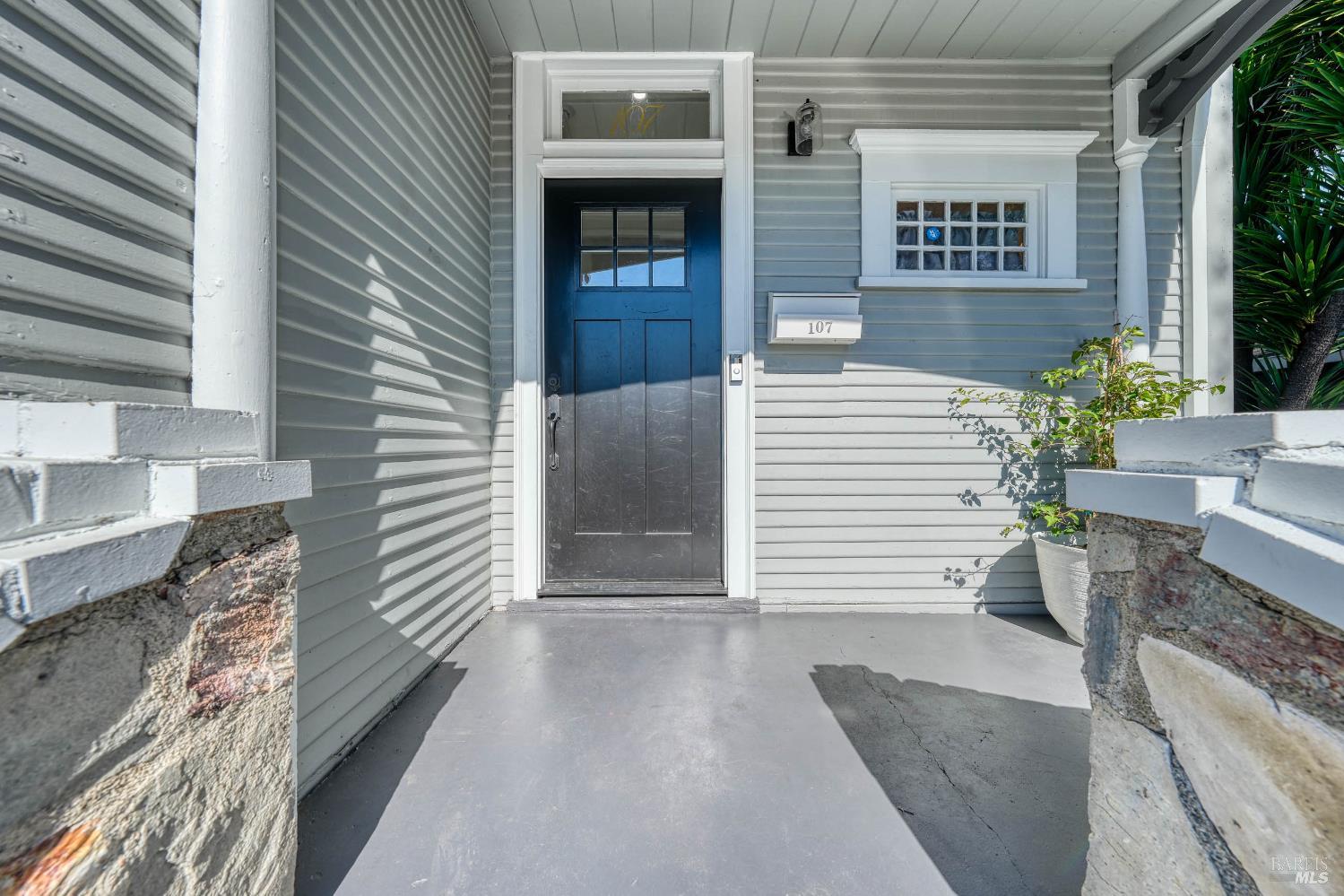 Detail Gallery Image 4 of 33 For 107 Sebastopol Ave, Santa Rosa,  CA 95407 - 4 Beds | 3/1 Baths