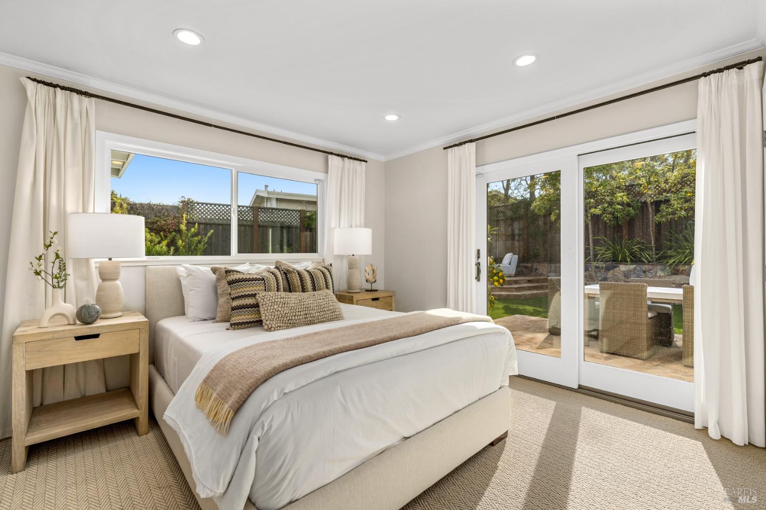 Detail Gallery Image 34 of 55 For 34 Southridge Dr, Tiburon,  CA 94920 - 4 Beds | 3/1 Baths