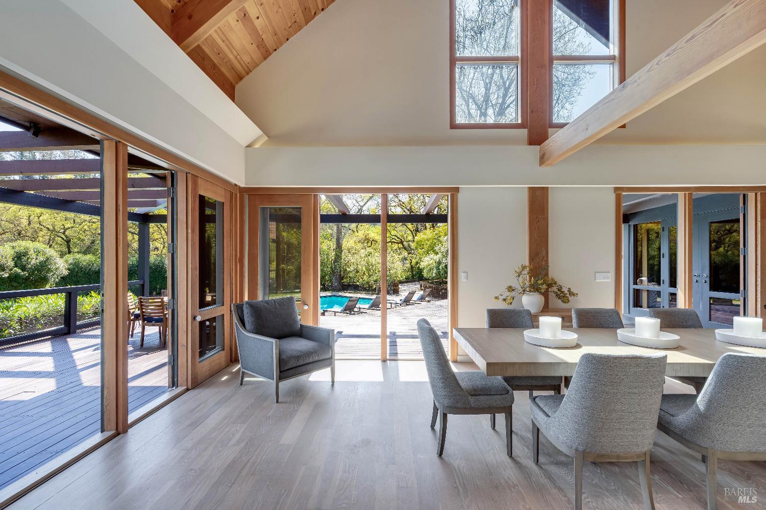 Detail Gallery Image 14 of 68 For 1626 Whitehall Ln, Saint Helena,  CA 94574 - 5 Beds | 7/1 Baths