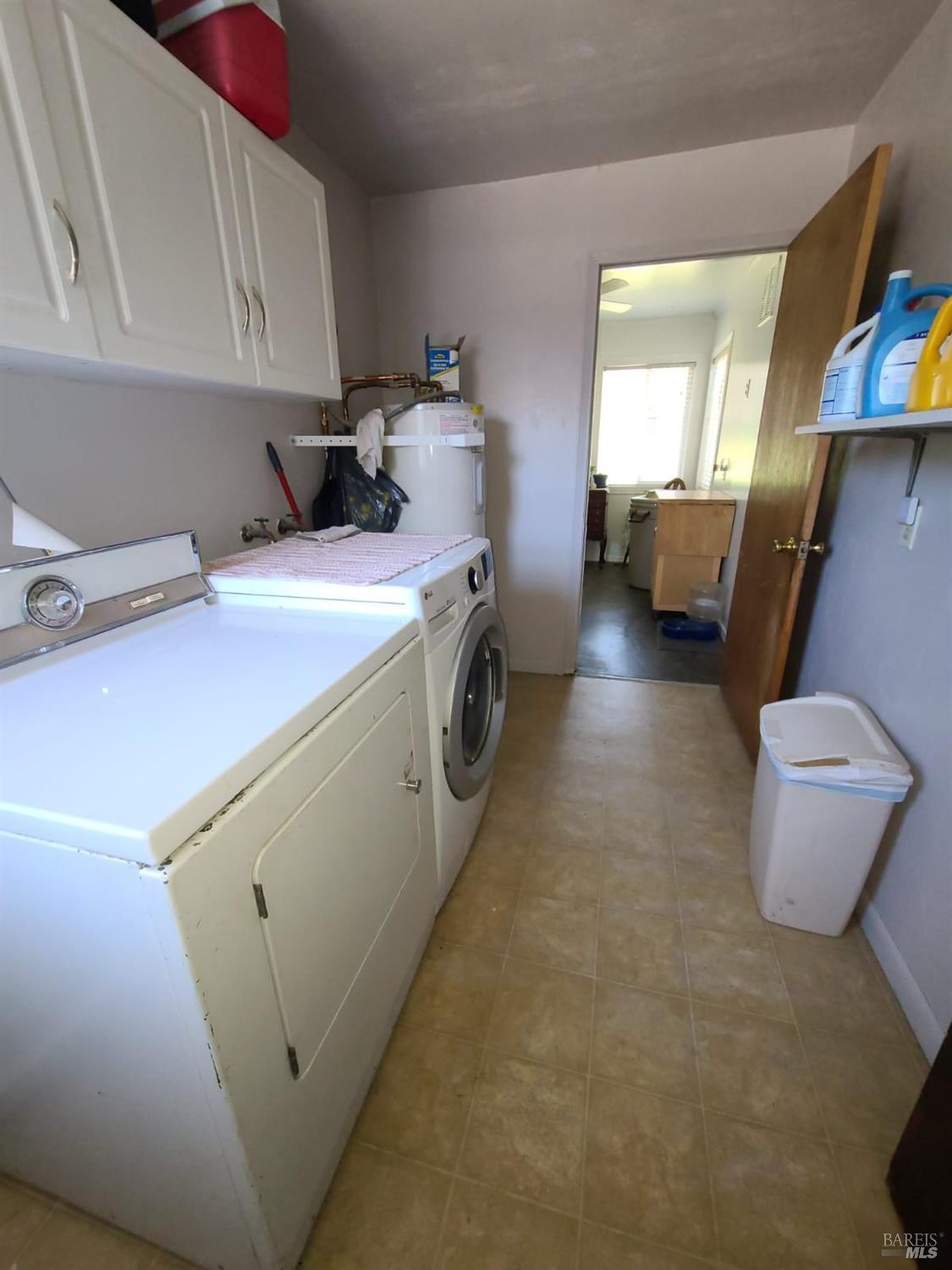 Detail Gallery Image 7 of 26 For 76275 Perry St, Covelo,  CA 95428 - 3 Beds | 1 Baths