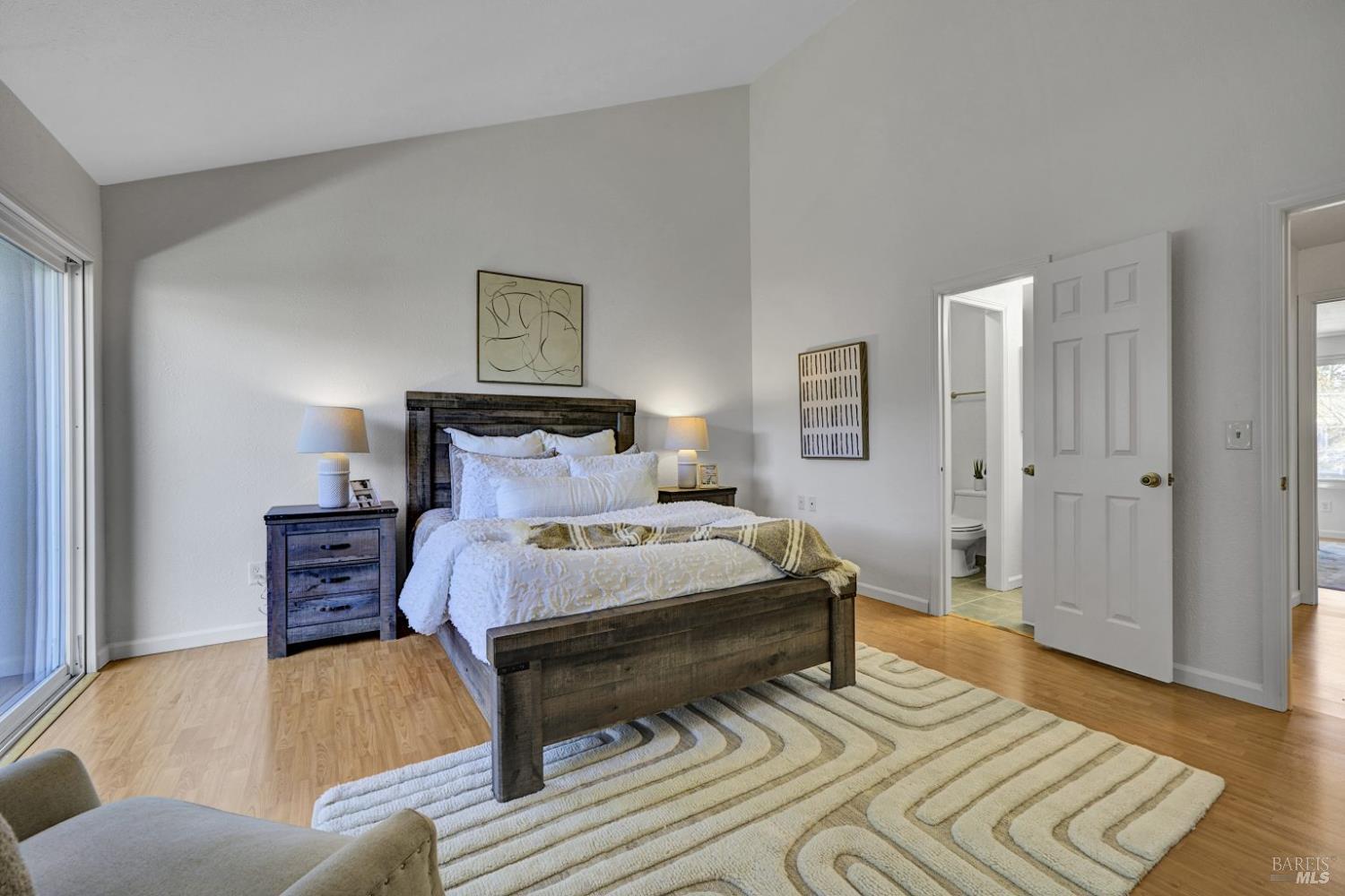 Detail Gallery Image 21 of 33 For 735 Racquet Club Cir, Rohnert Park,  CA 94928 - 2 Beds | 1/1 Baths