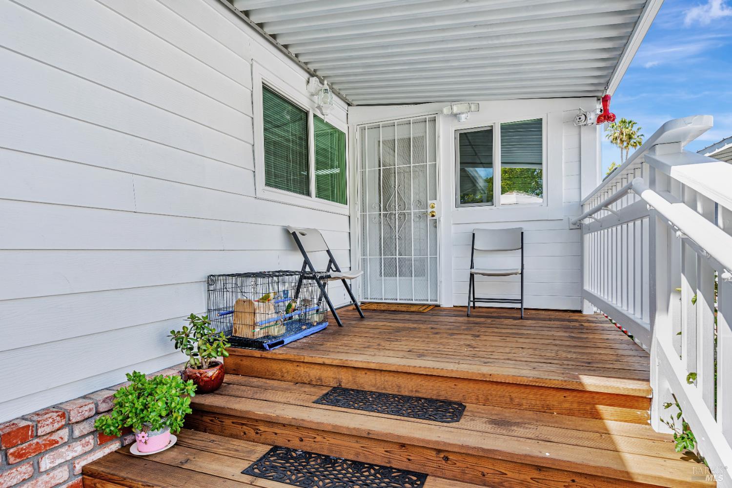 Detail Gallery Image 18 of 25 For 815 Las Palmas Ave, Novato,  CA 94949 - 2 Beds | 2 Baths