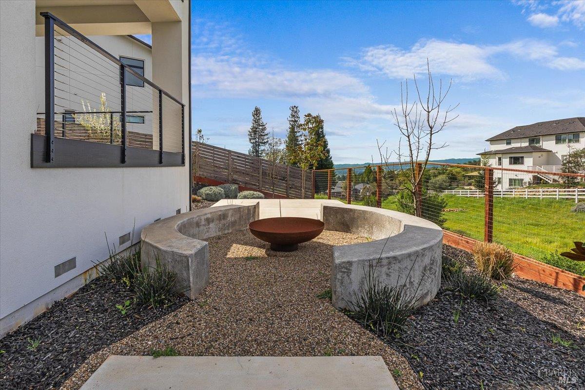 Detail Gallery Image 59 of 75 For 3623 Crescent Cir, Santa Rosa,  CA 95403 - 4 Beds | 5 Baths