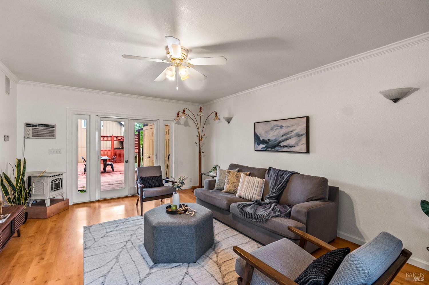 Detail Gallery Image 15 of 36 For 355 Sky Oaks Dr, Angwin,  CA 94508 - 5 Beds | 3 Baths