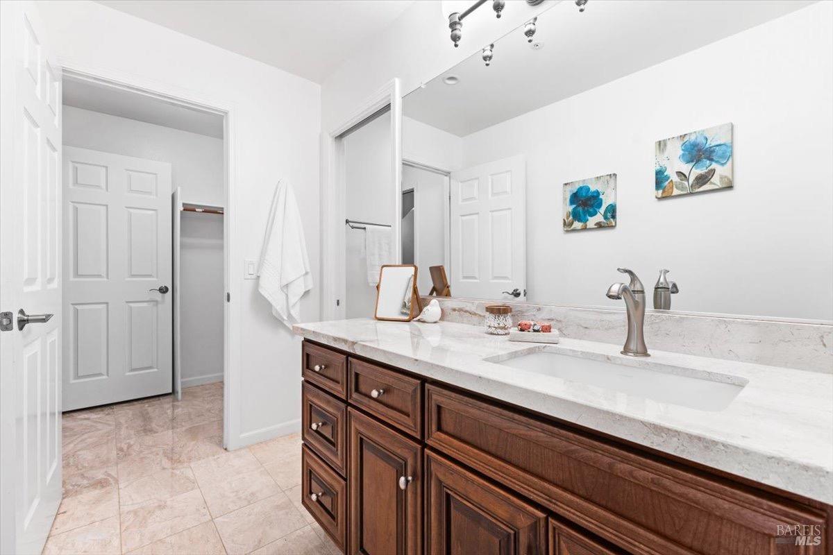 Detail Gallery Image 63 of 96 For 433 Tee Ct, Healdsburg,  CA 95448 - 4 Beds | 3/1 Baths