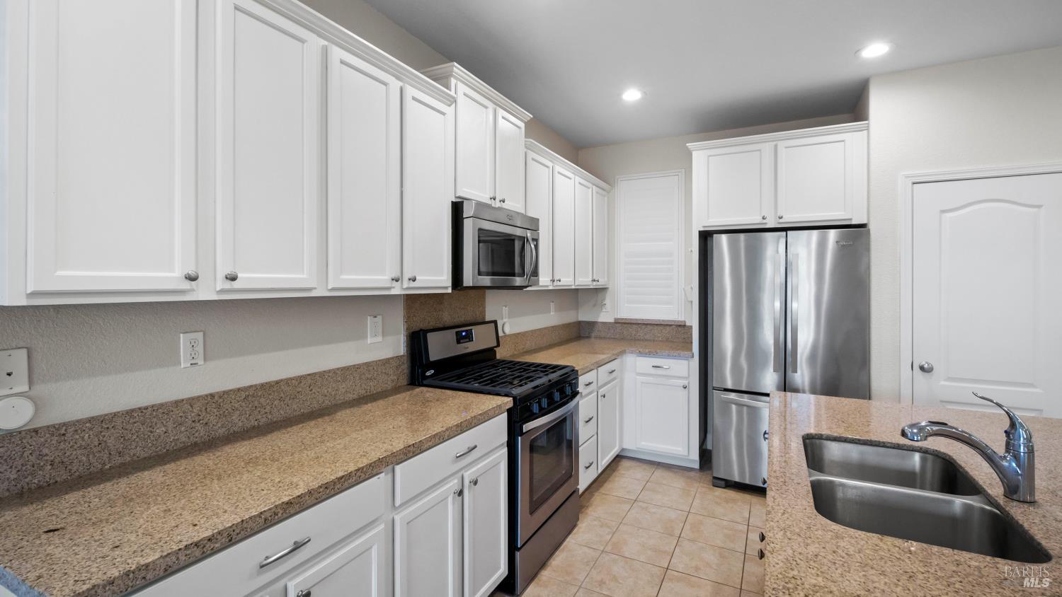 Detail Gallery Image 7 of 66 For 478 Sawyer Dr, Vacaville,  CA 95687 - 4 Beds | 3 Baths