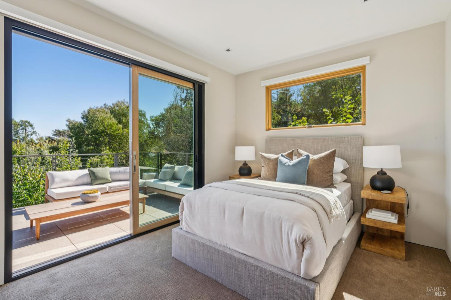 Detail Gallery Image 39 of 43 For 2 Upper Alcatraz Pl, Mill Valley,  CA 94941 - 5 Beds | 5/1 Baths