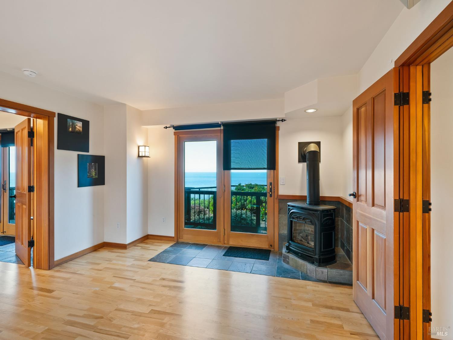 Detail Gallery Image 15 of 39 For 7400 S Highway 1 Unkn, Elk,  CA 95432 - 3 Beds | 3 Baths