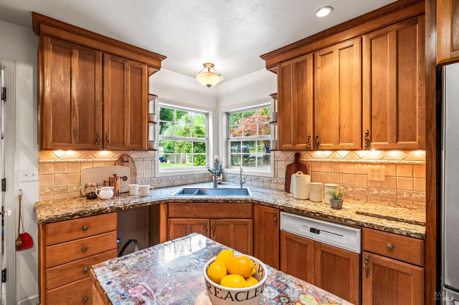 Detail Gallery Image 11 of 36 For 355 Sky Oaks Dr, Angwin,  CA 94508 - 5 Beds | 3 Baths